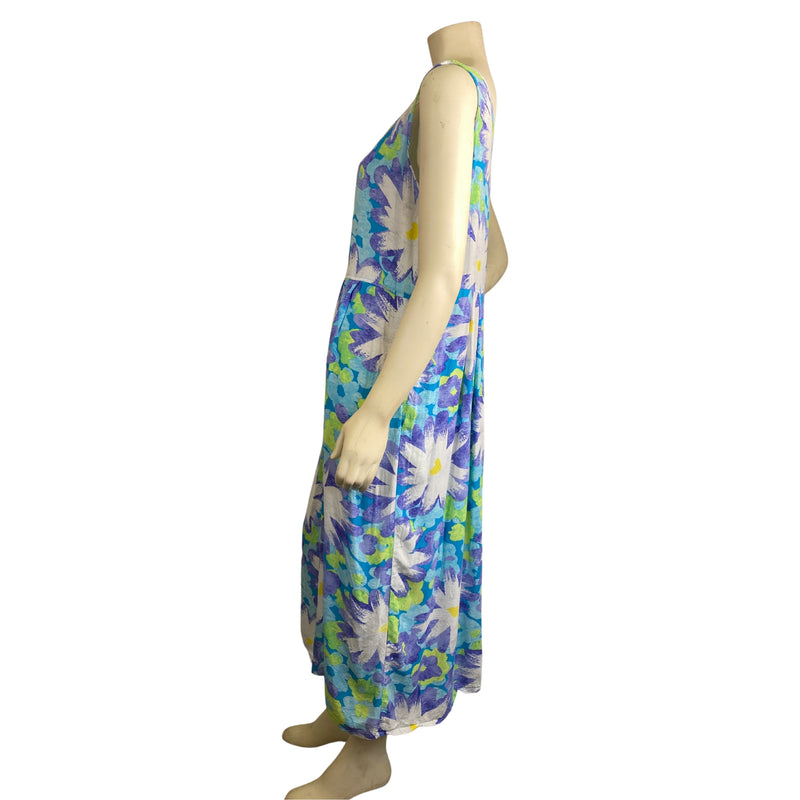 Load image into Gallery viewer, Vintage Daisy Dress (L)
