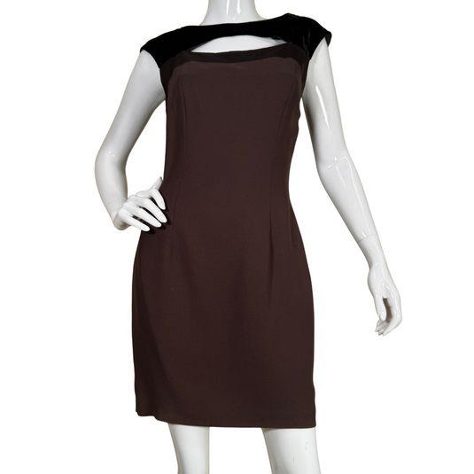 pre-loved Andrea Polizzi for Rex Lester Brown Mini Dress with Suede Neckline understated glamour with a contemporary edge. Crafted with clean lines and a form-flattering silhouette, the dress features a unique black suede neckline that adds texture and a touch of luxury.