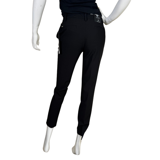 classic donated DKNY Tailored Black Elegant Pants offer a sleek and sophisticated silhouette, perfect for both professional and casual settings