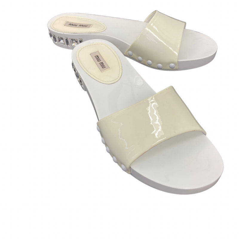 Load image into Gallery viewer, Miu Miu White Slide Sandals 
