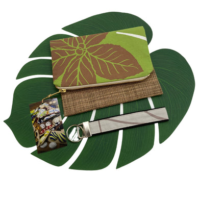 ʻEke Nani Iki Clutch with Wrist Strap in Green