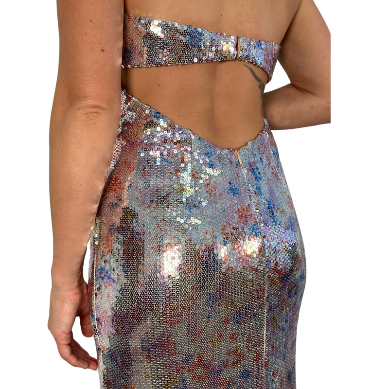 Load image into Gallery viewer, Faviana Couture Sequin Gown close up of the opened back 
