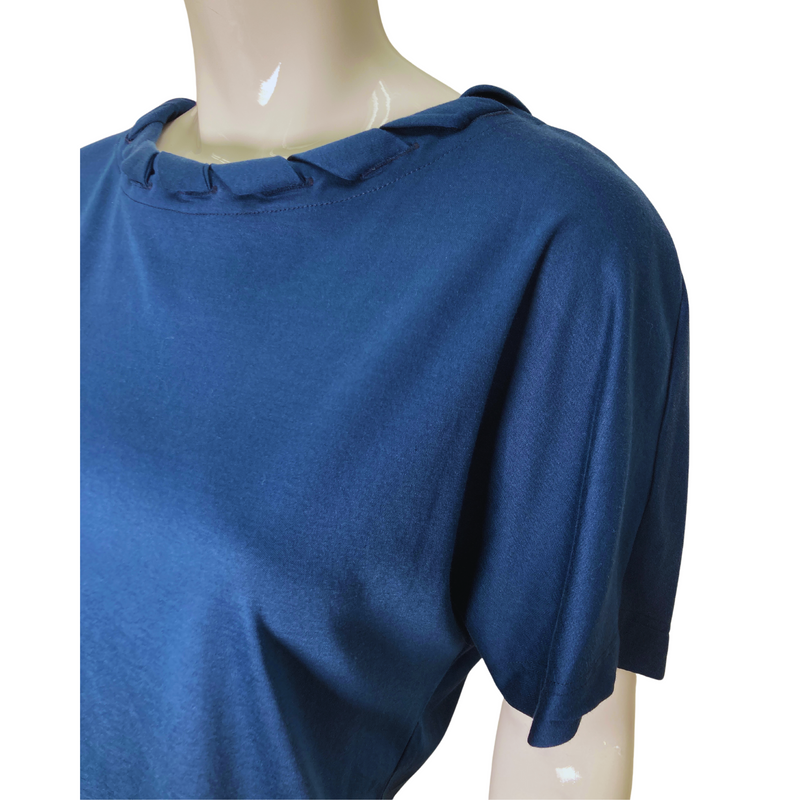 Load image into Gallery viewer, Akris Navy Blue Top by YWCA O&#39;ahu
