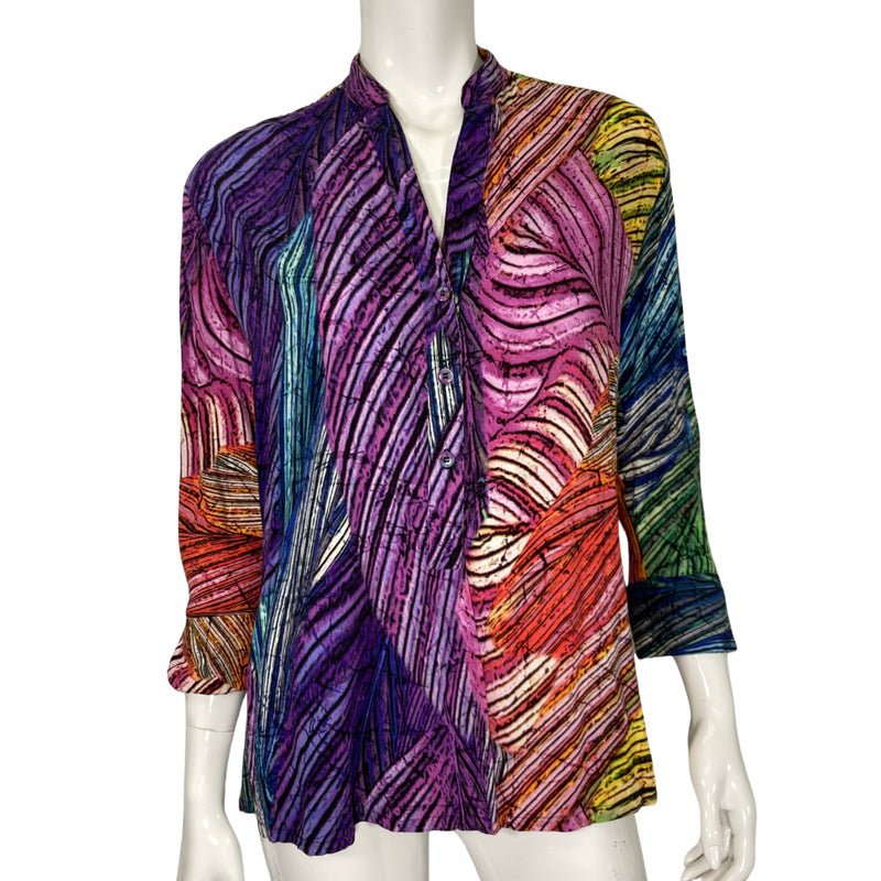 Load image into Gallery viewer, Jam&#39;s World Samba Blouse on mannequin front view
