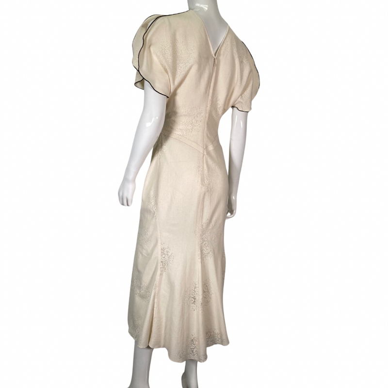 Load image into Gallery viewer, Victoria Backham Elegant Cream-Colored Dress on mannequin back view
