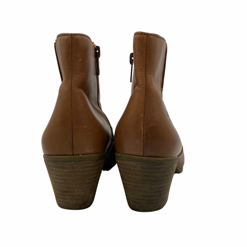 Load image into Gallery viewer, Frye Tan Leather Booties
