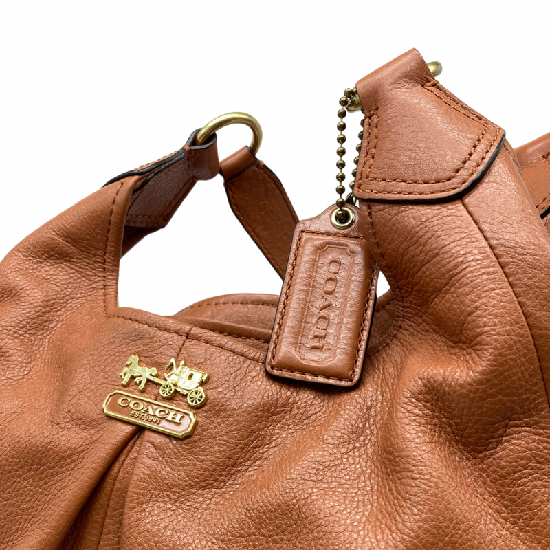 Load image into Gallery viewer, Coach Light Brown Leather Shoulder Bag
