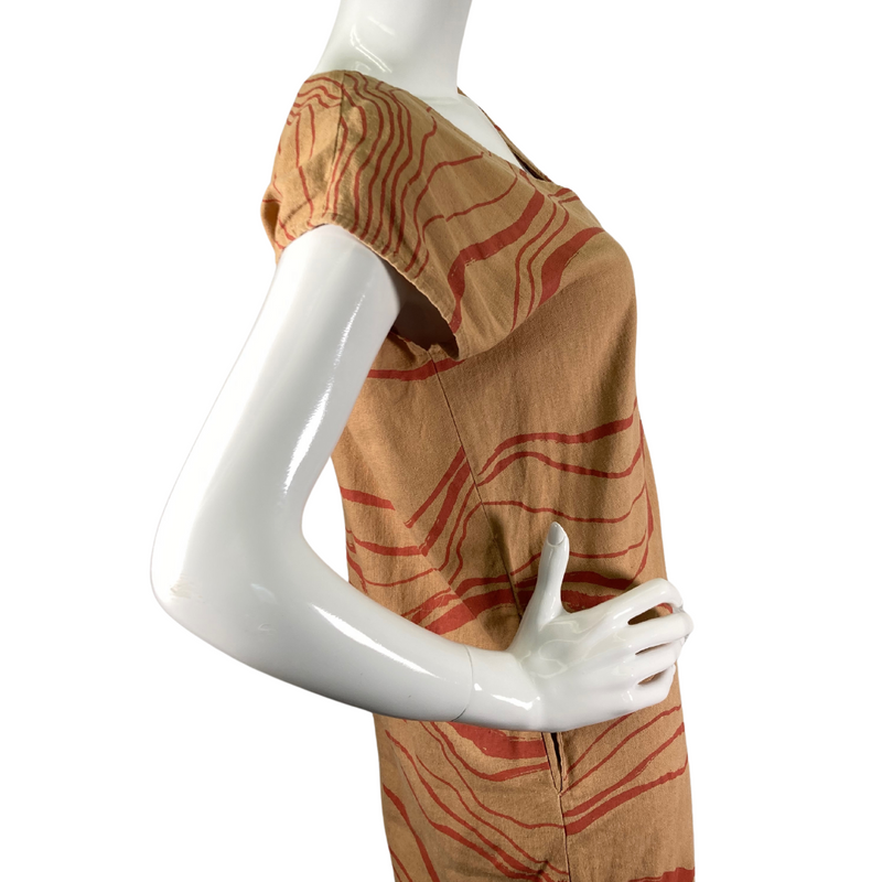 Load image into Gallery viewer, Tonle Brown Linen Dress with Orange Abstract Lines is a casual midi dress with an earthy, natural vibe - lose up side view
