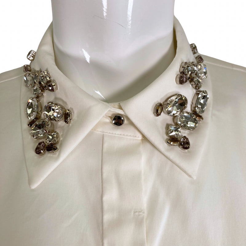 Load image into Gallery viewer, Per Se White Gem Button Up Shirt by YWCA O&#39;ahu
