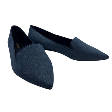 Aldo Blue Denim Flats feature a sleek and stylish denim fabric upper in a versatile deep blue color. The slip-on design offers both comfort and convenience, making them perfect for all-day wear.