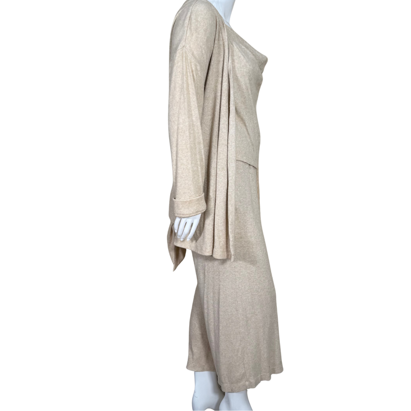 Load image into Gallery viewer, Soft, cozy, and effortlessly chic, this pre-loved Anthropologie 3 Piece Cozy Cream Lounge Set is your go-to for comfortable days while staying stylish.
