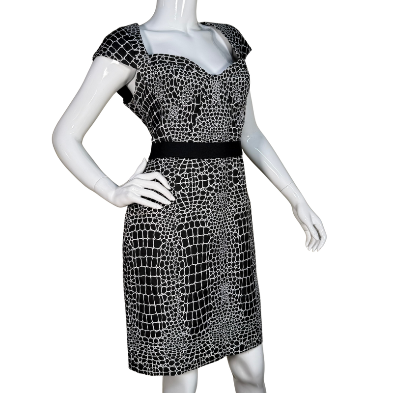 Load image into Gallery viewer, Betsy Johnson Black and White Patterned Dress
