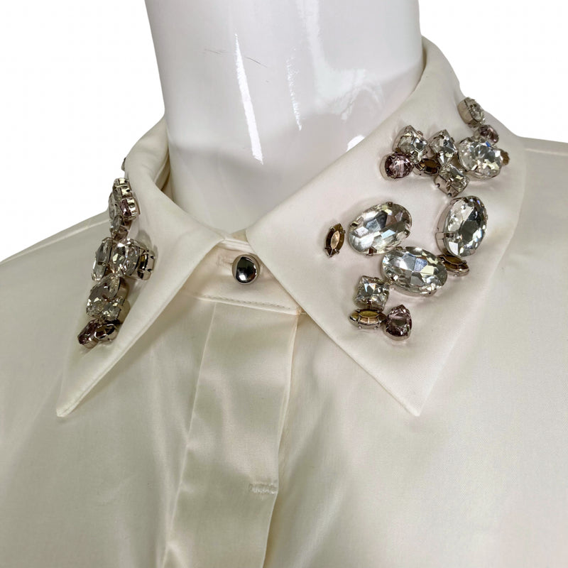 Load image into Gallery viewer, Per Se White Gem Button Up Shirt by YWCA O&#39;ahu
