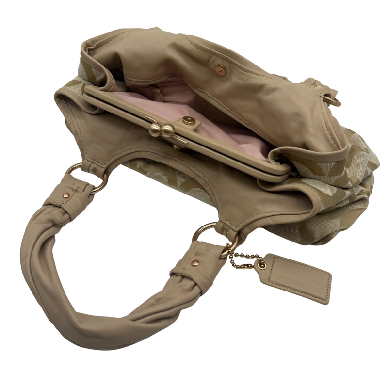 Load image into Gallery viewer, Beige handbag with a chain detail on a white background
