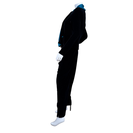 elegant Dana Buchman Blue Velvet Two Piece Set with Teal Scarf Accent, which includes a fitted blazer and tapered pants that exude luxury and comfort