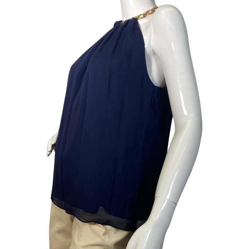 Load image into Gallery viewer, pre-loved Diane Von Furstenberg Silk Navy Blue Blouse with Golden Neck Chain – a chic and elegant sleeveless blouse featuring a flowy chiffon fabric with a gathered neckline and a stylish gold chain accent - side view
