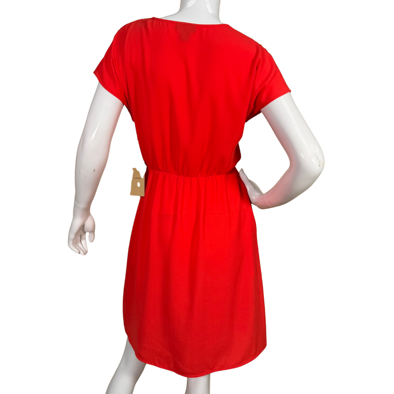 Load image into Gallery viewer,  bold pre-loved Halogen Bright Red V-Neck Dress offers a vibrant pop of color with a flattering silhouette that’s both simple and stylish. 
