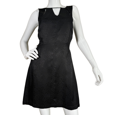 pre-loved Hype Textured Snake-Skin-Like Black Dress is a versatile wardrobe staple, featuring a subtle textured pattern that adds depth and sophistication