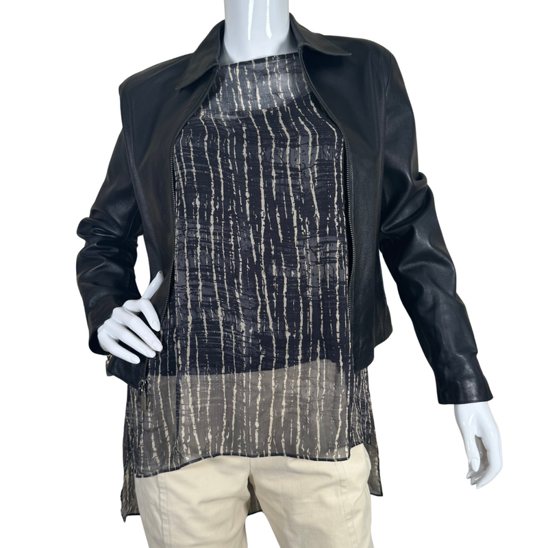 Load image into Gallery viewer, Issac Mizrahi Black Genuine Leather Jacket, a timeless piece that effortlessly combines edgy style with sophistication - front view unzipped
