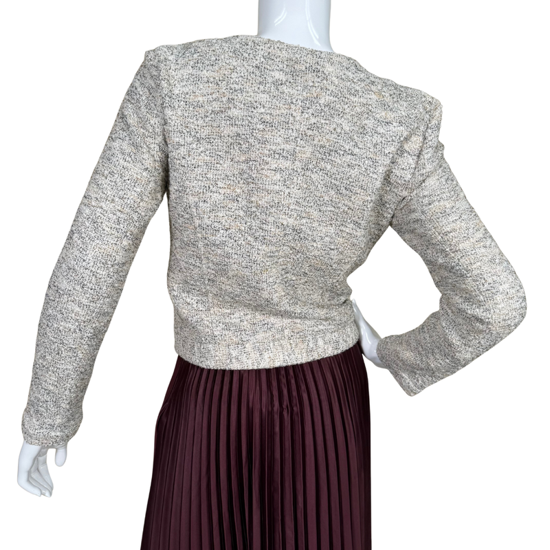 Load image into Gallery viewer, Mannequin wearing a textured gray sweater and pleated maroon skirt on a white background
