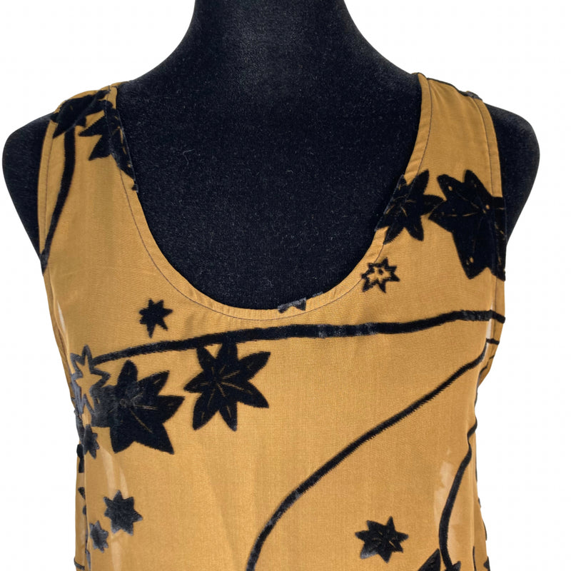 Load image into Gallery viewer, Namba Burnout Velvet Tank Top close up
