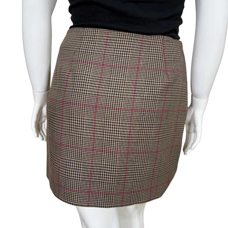 Load image into Gallery viewer, Paris Atelier &amp; Other Stories Plaid Mini Skirt with Pink Accent Lines
