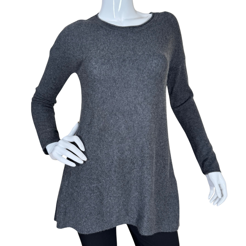 Load image into Gallery viewer, pre-loved Premise Charcoal Cashmere Sweater combines simplicity with elegance. Crafted from a soft knit material
