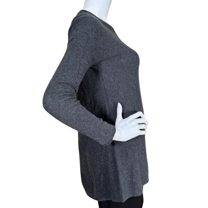 Load image into Gallery viewer, pre-loved Premise Charcoal Cashmere Sweater combines simplicity with elegance. Crafted from a soft knit material
