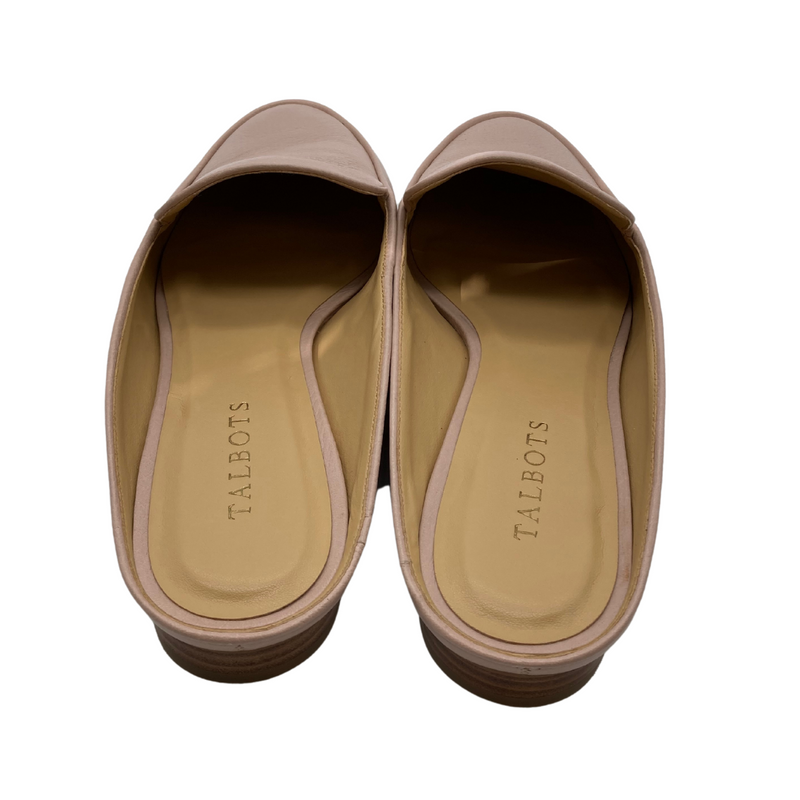 Load image into Gallery viewer, Talbots Light Pink Loafer Slipper Shoes feature a soft, textured leather upper, making them versatile and suitable for both casual and business-casual wear.
