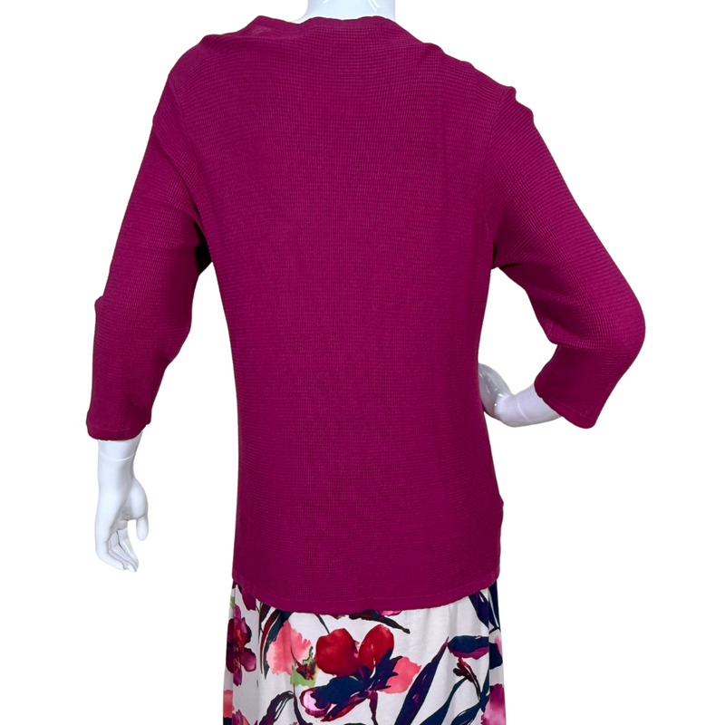 Load image into Gallery viewer, vibrant pre-loved Tommy Bahama Magenta Button-Front Cardigan is a stylish layering piece featuring a soft waffle-knit texture and a flattering V-neckline
