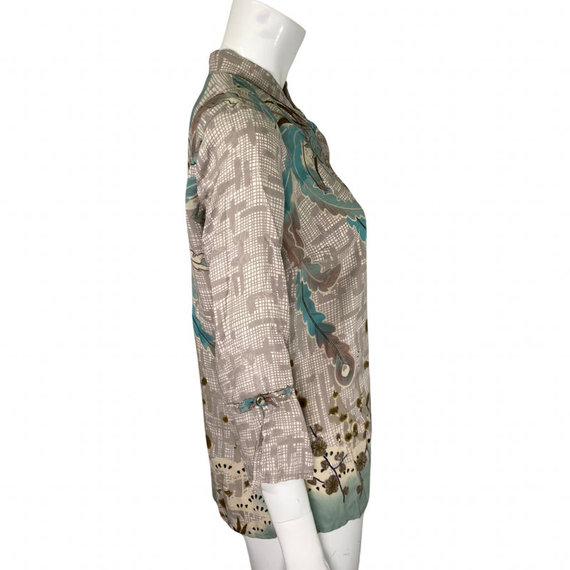 Load image into Gallery viewer, Citron Blue Feathers Silk Shirt on mannequin side view
