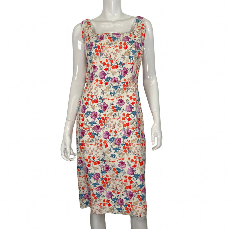 Load image into Gallery viewer, Ann Taylor Floral Dress on mannequin front view
