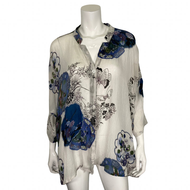 Load image into Gallery viewer, Citron Bamboo Florals Silk Blouse on mannequin front view
