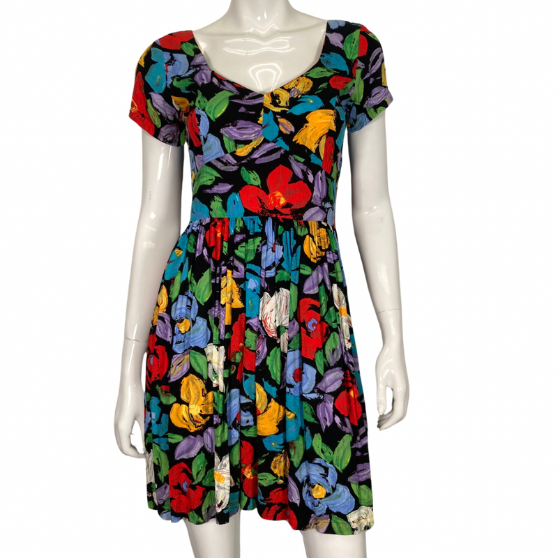 Load image into Gallery viewer, Jam&#39;s World Vibrant Floral Dress is a colorful and cheerful piece that embodies the essence of tropical, island-inspired fashion front view
