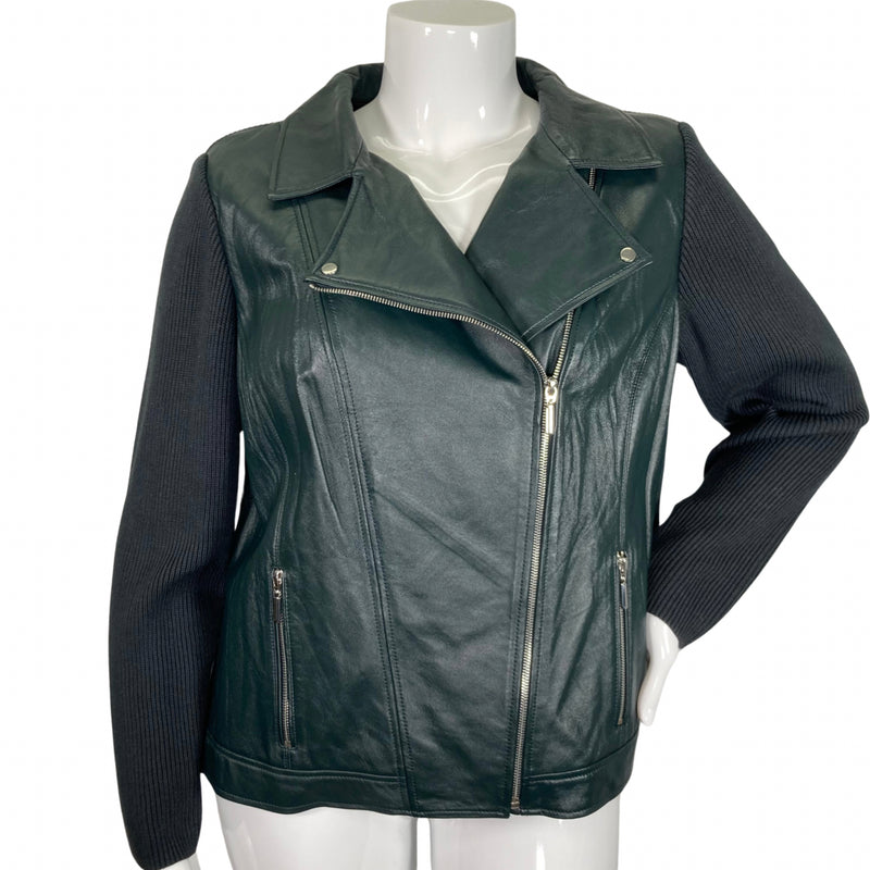 Load image into Gallery viewer, Linea Green Jacket on Mannequin front view
