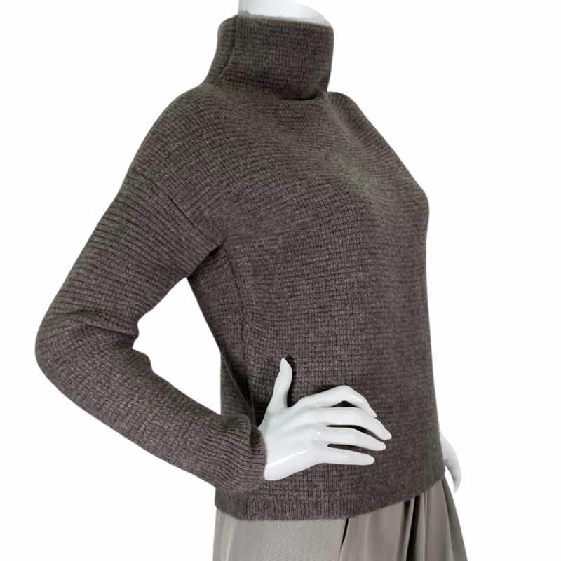 Load image into Gallery viewer, preloved Madewell Brown Wool Turtleneck Sweater side view
