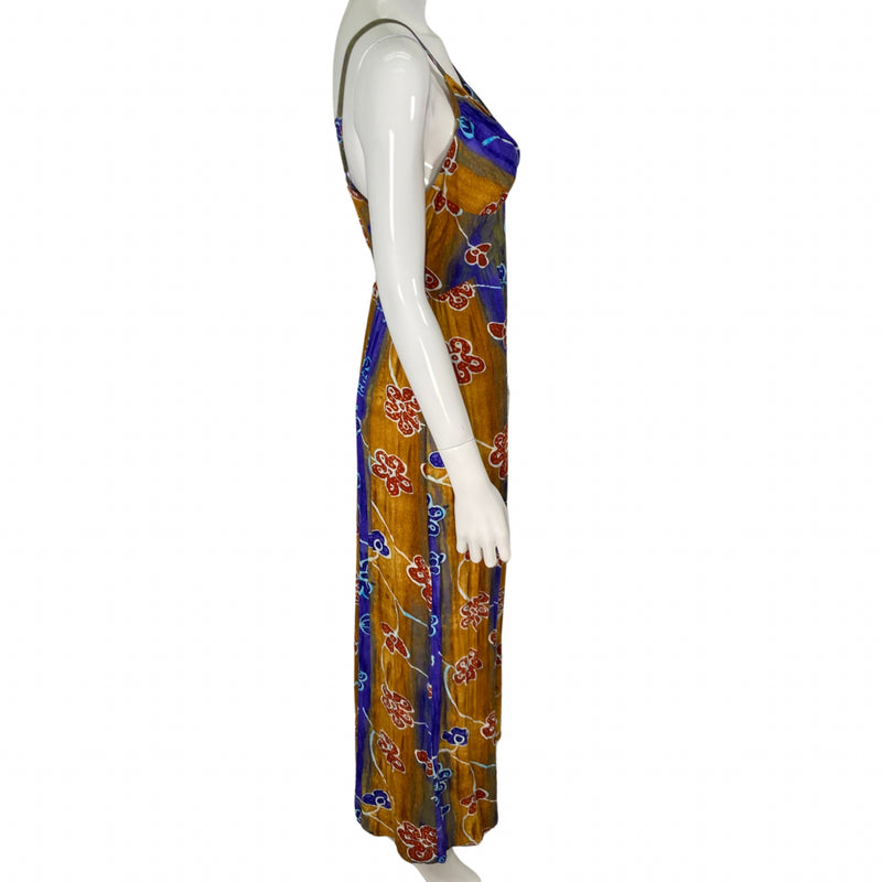 Load image into Gallery viewer, Jams World Charms Maxi Dress on mannequin side view
