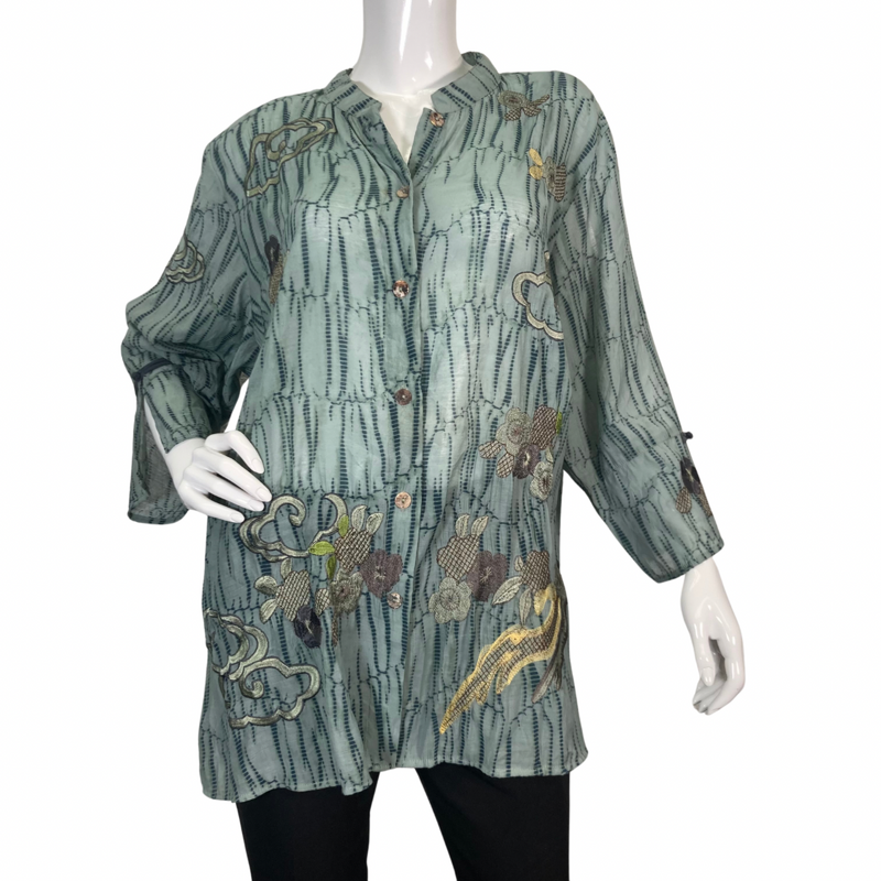 Load image into Gallery viewer, Citron Turquoise Blouse with Embroidered Flowers
