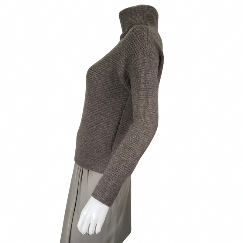 Load image into Gallery viewer, preloved Madewell Brown Wool Turtleneck Sweater side view
