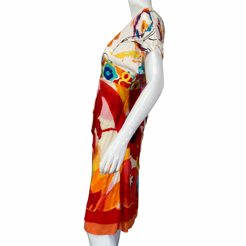 Load image into Gallery viewer, Jam&#39;s World Colorful Abstract Dress with V flattering V. Neckline side view
