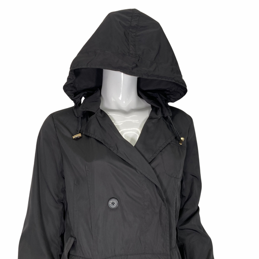 Henri Bendel Black Sleek Trench Raincoat close up of the hood and neckline