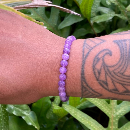 crystal bracelets, amethyst, turquoise, tigers eye bracelets, healing crystals, empowered bracelets, hawaii company small business, local small business crystal bracelets for a cause