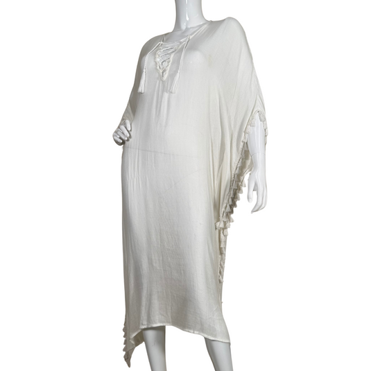 donated Walter Baker White Cover Up is a stylish and flowy white kaftan dress, perfect for a beach cover-up or a relaxed, bohemian-inspired outfit