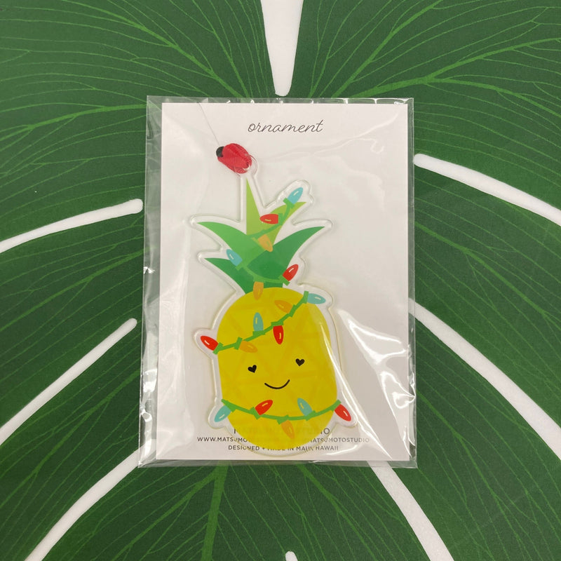 Load image into Gallery viewer, Aloha Christmas Pineapple Set by Matsumoto Studio on leaf showing pineapple ornament,
