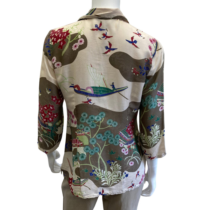 Load image into Gallery viewer, Citron Button Up Bird Blouse on mannequin back view

