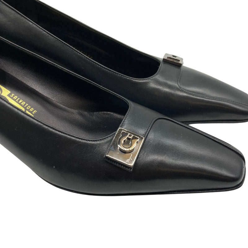 Load image into Gallery viewer, Salvatore Ferragamo Black Leather Kitten Heels detail view
