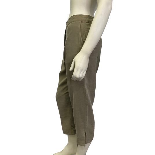 citron capri pants side view on mannequin