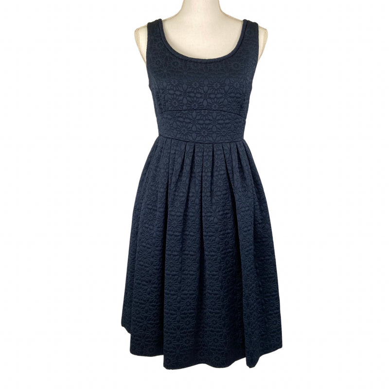 Load image into Gallery viewer, Nancie Caraway&#39;s Quilted Flower Navy Shift Dress (8)
