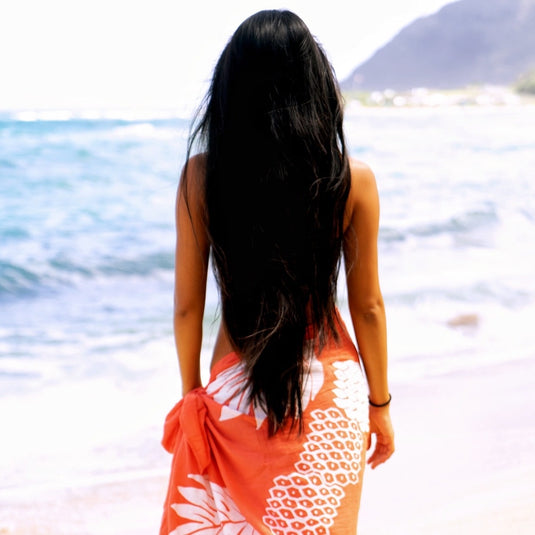 summertime pareo perfect for a beach trip, laying in the sand, cover-up at the beach, local hawaiian pareo company.